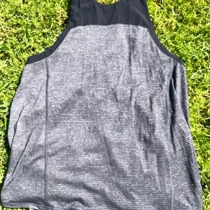 Black/Gray Lululemon Top